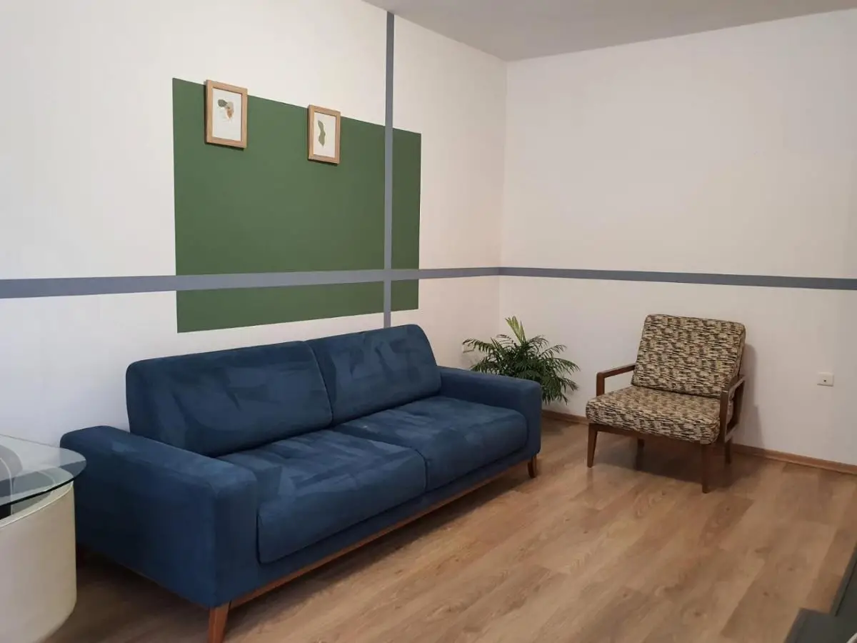 HERIS'S APARTMENT