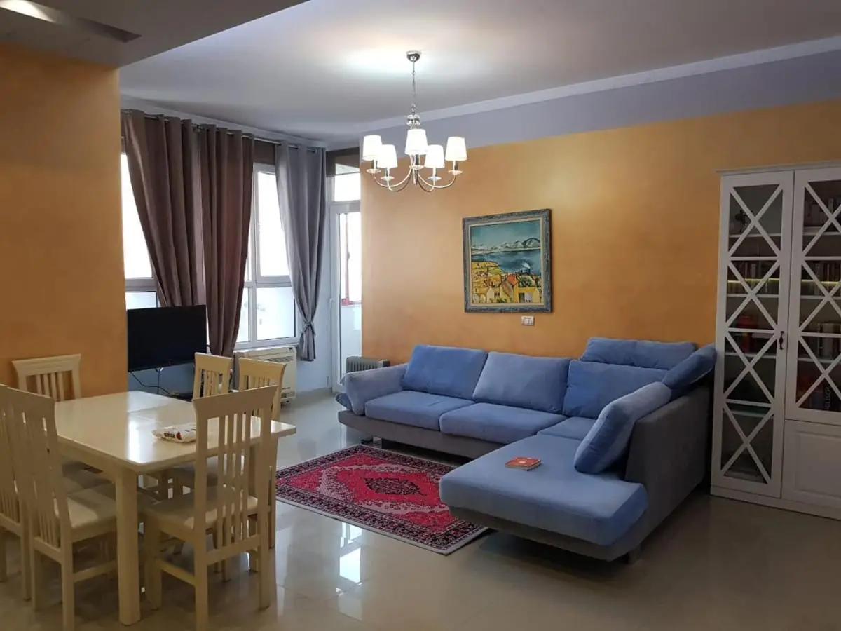 Edis Apartment