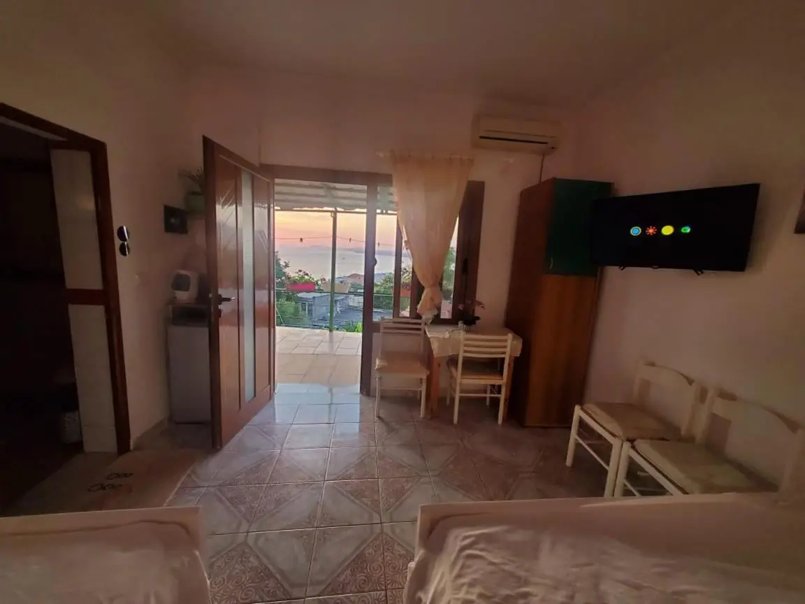 vila leko sunset paradise