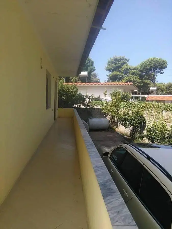ENOS VILLA