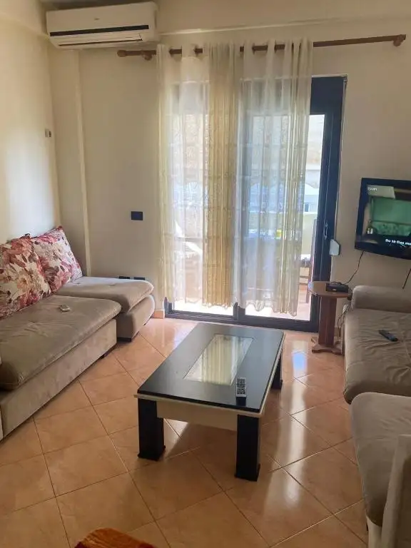 Apartament tek Kompleksi Thomallari-Golem