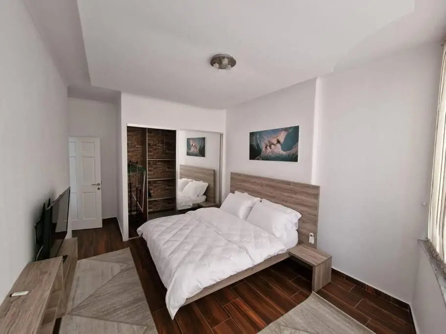 APT vicino Tirana Zoo e Parco del Lago Artificiale