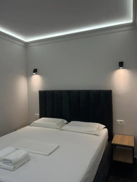 Checkpoint Tirana Apartments