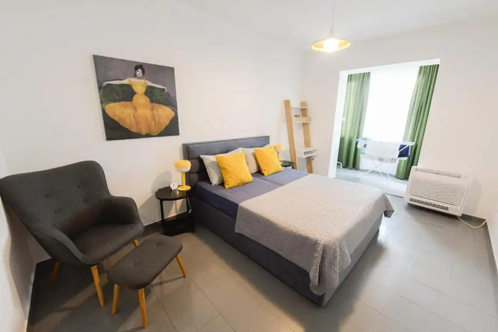 Wolke 7 Central Apartment - Modern and Comfortable Home