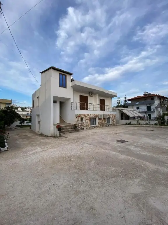 Villa Earta & Leo Ksamil