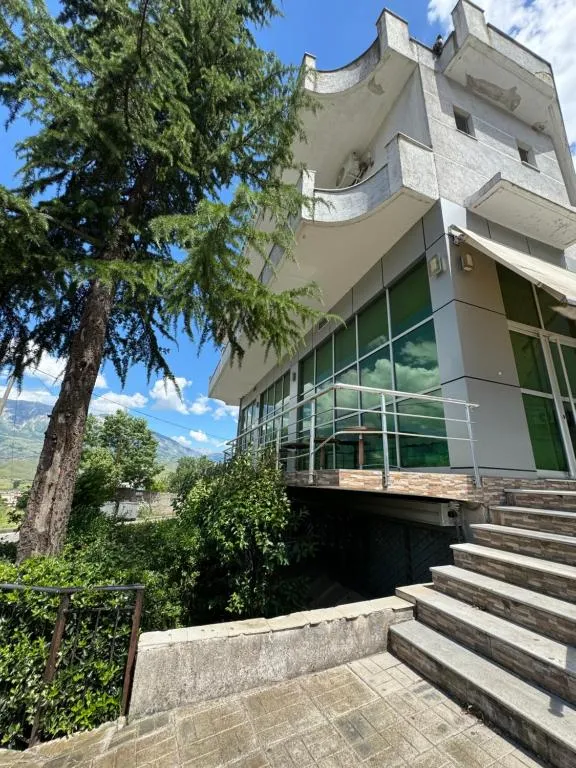 Peçi Apartments