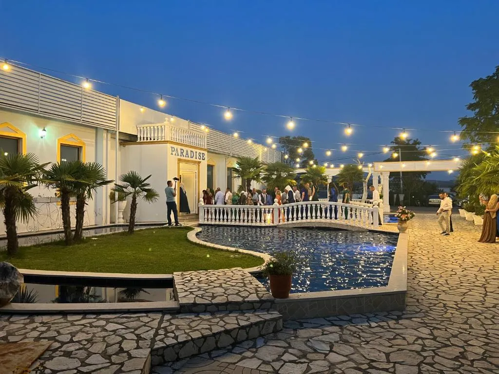 Hotel Paradise