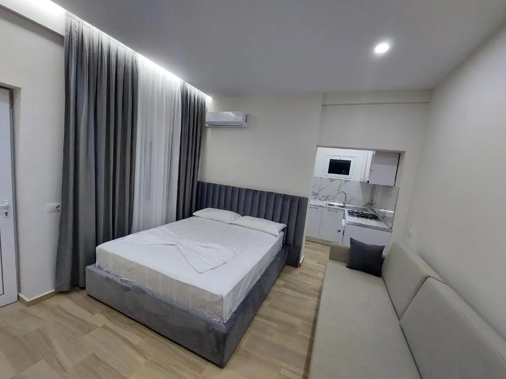 SOLE INN