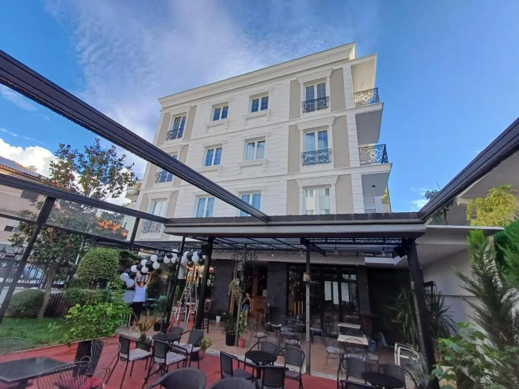 Oxygen Boutique Hotel