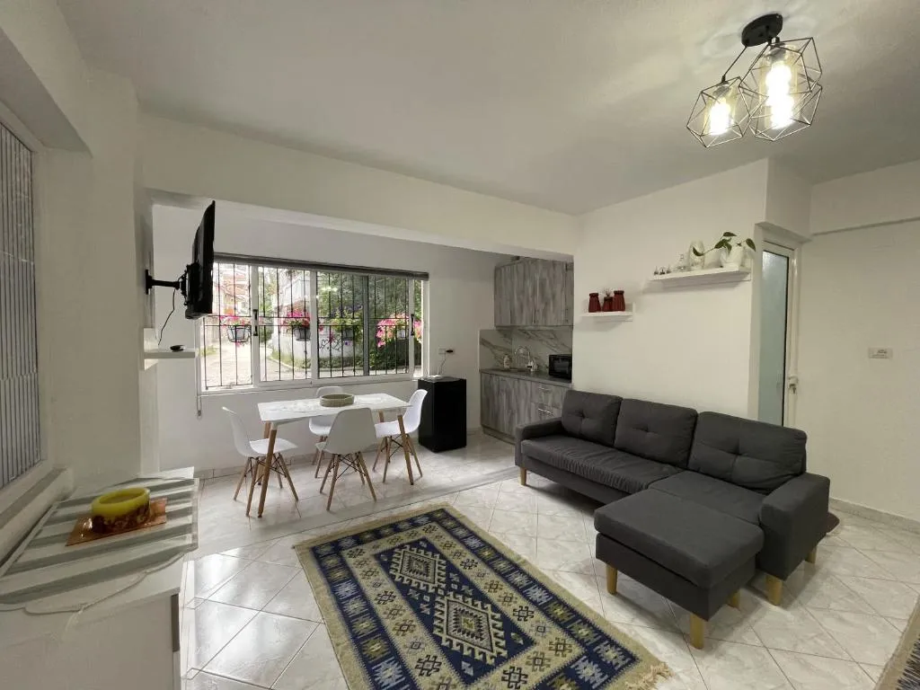 Travellers Guesthouse