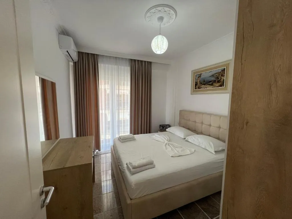 Modern apartment Fishta Q5 22