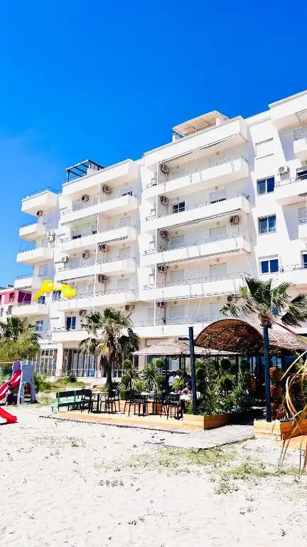 Soleil Apartment with sunbed & umbrella