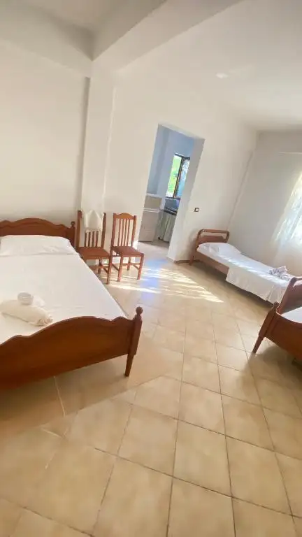 Besart room