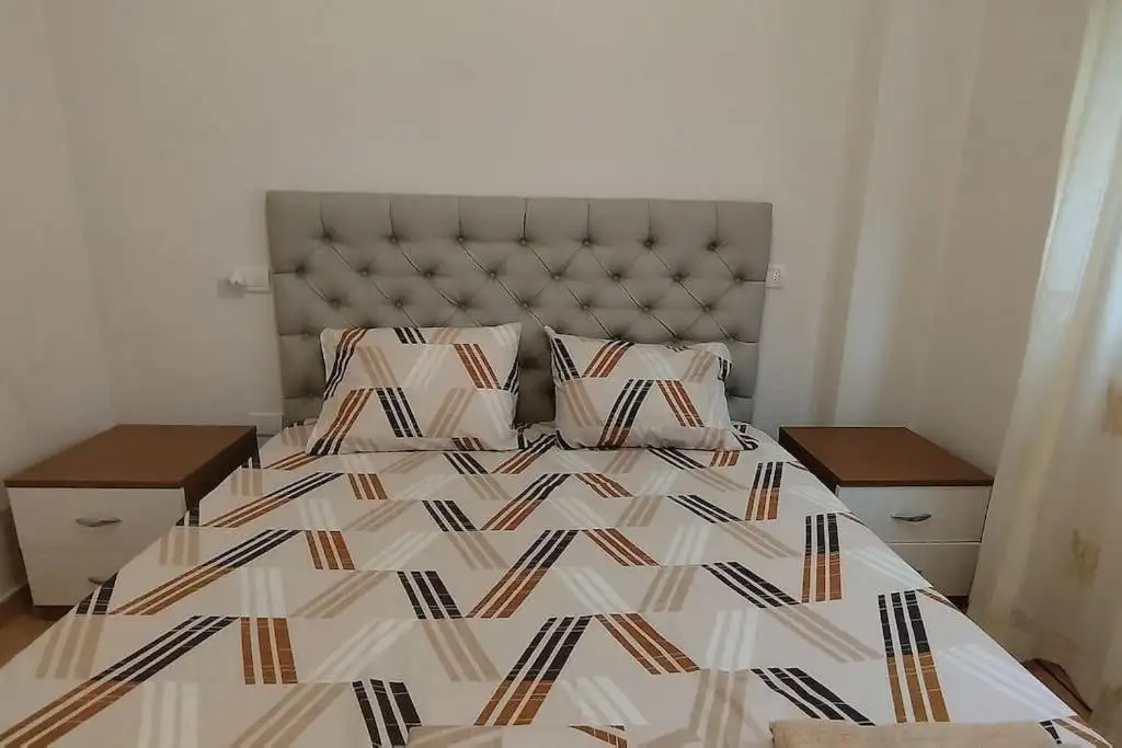 Glen's Apartament at Qerret Beach