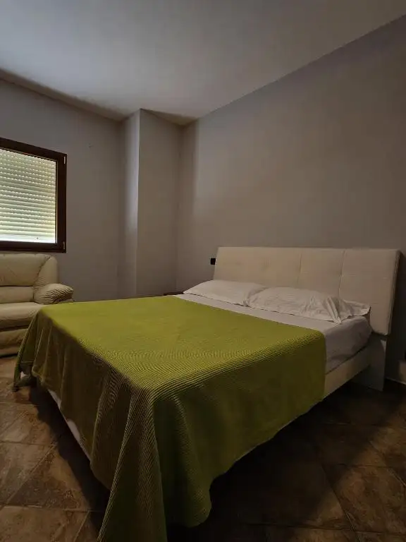 Elly Apartment