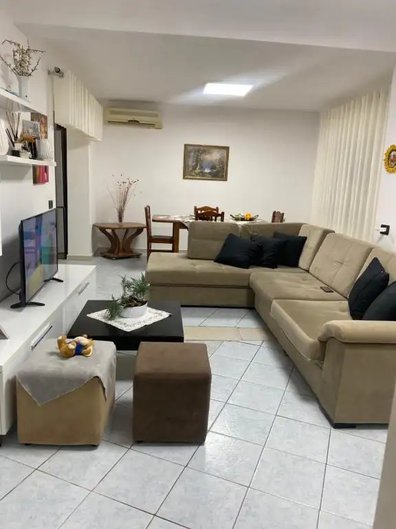 Fabio Rent House