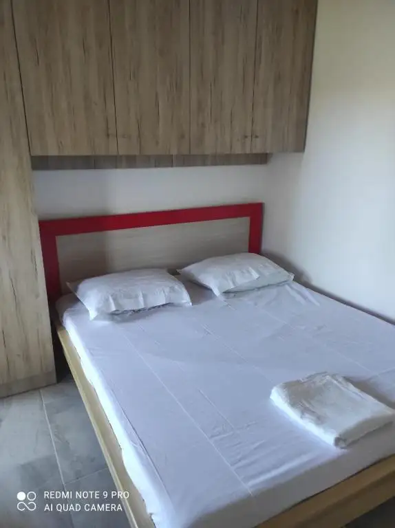 Portokallja Guest House Radhime