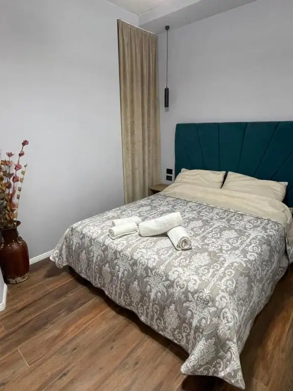 Gold House Durres