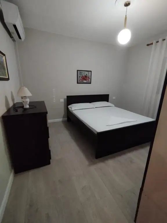 Leatis Apartment