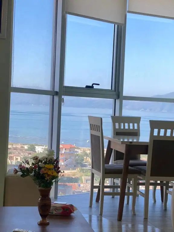 penthouse with seaveiw