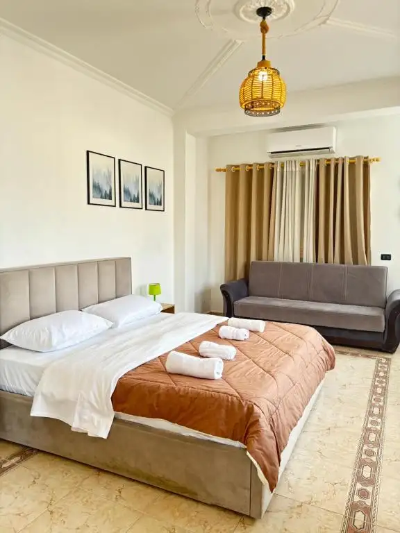 Budget Retreat Tirana & Studios 