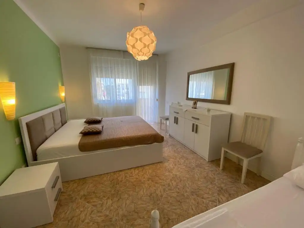 Adelina's Delux Apartament Durres