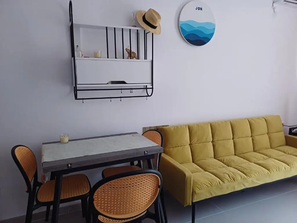 Jon's apartament