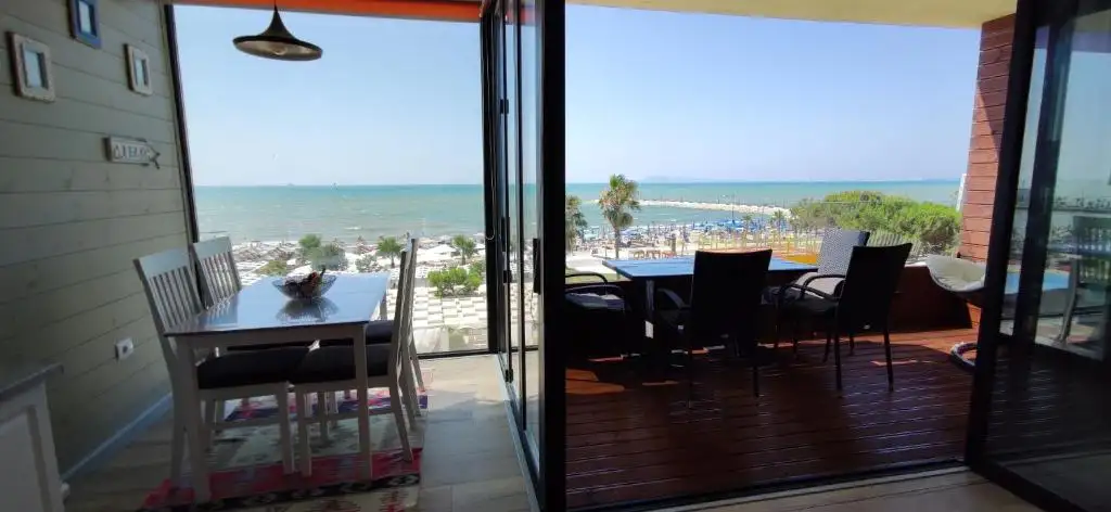 Luxury Beach Apartment in Qerret