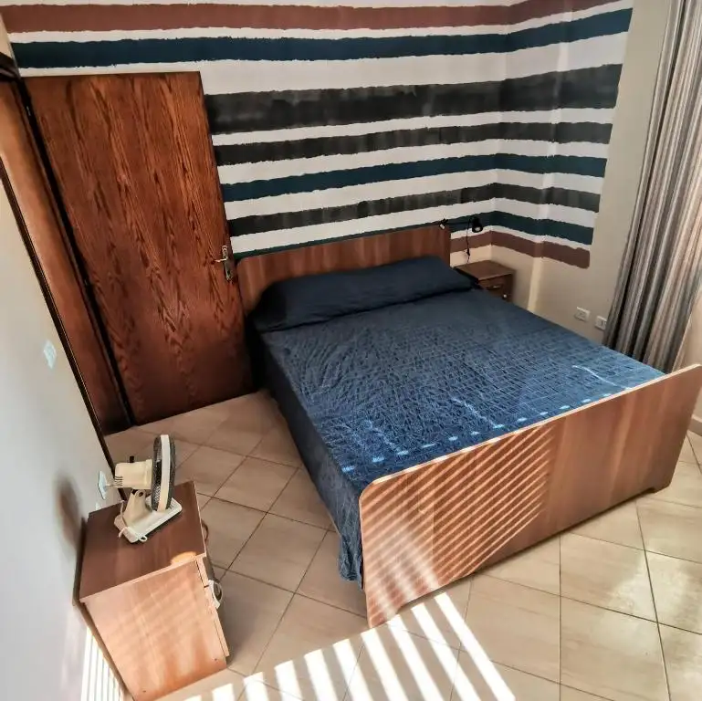 Art Apartment Crystal