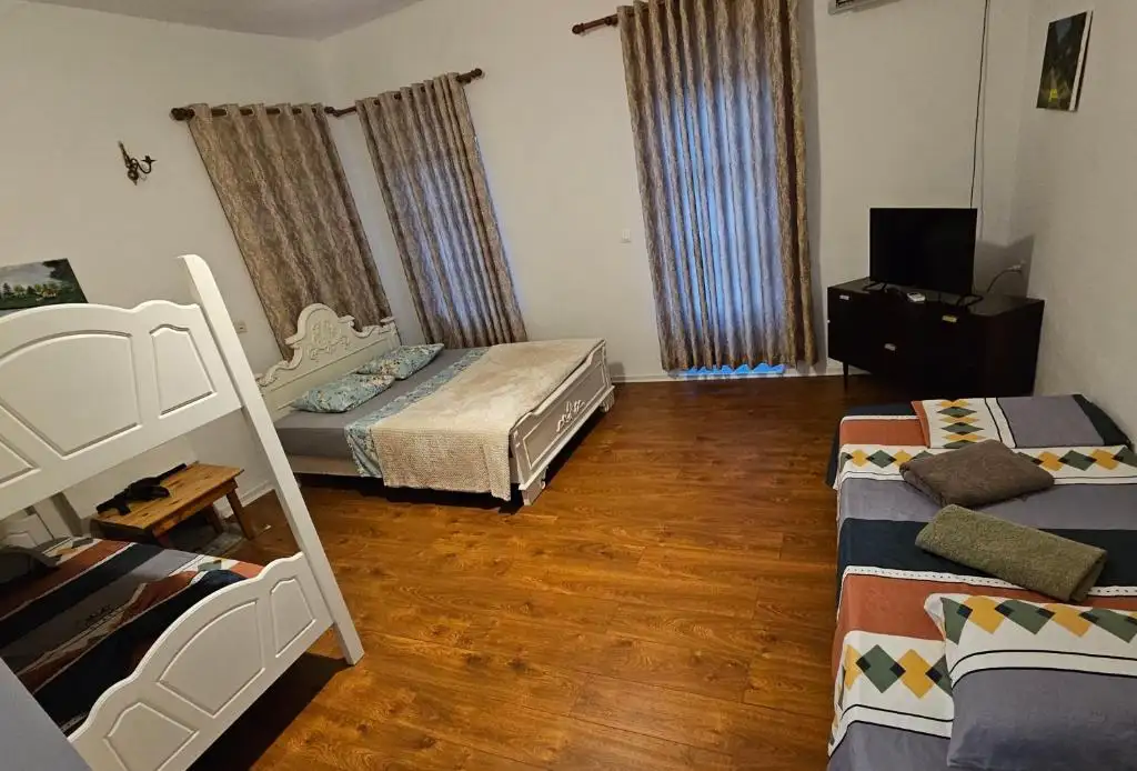 Himara beach rooms apartament