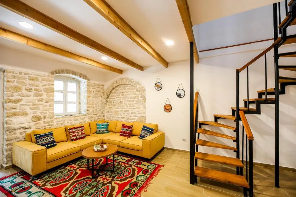 Vila Leon - Old Qeparo - 6 people