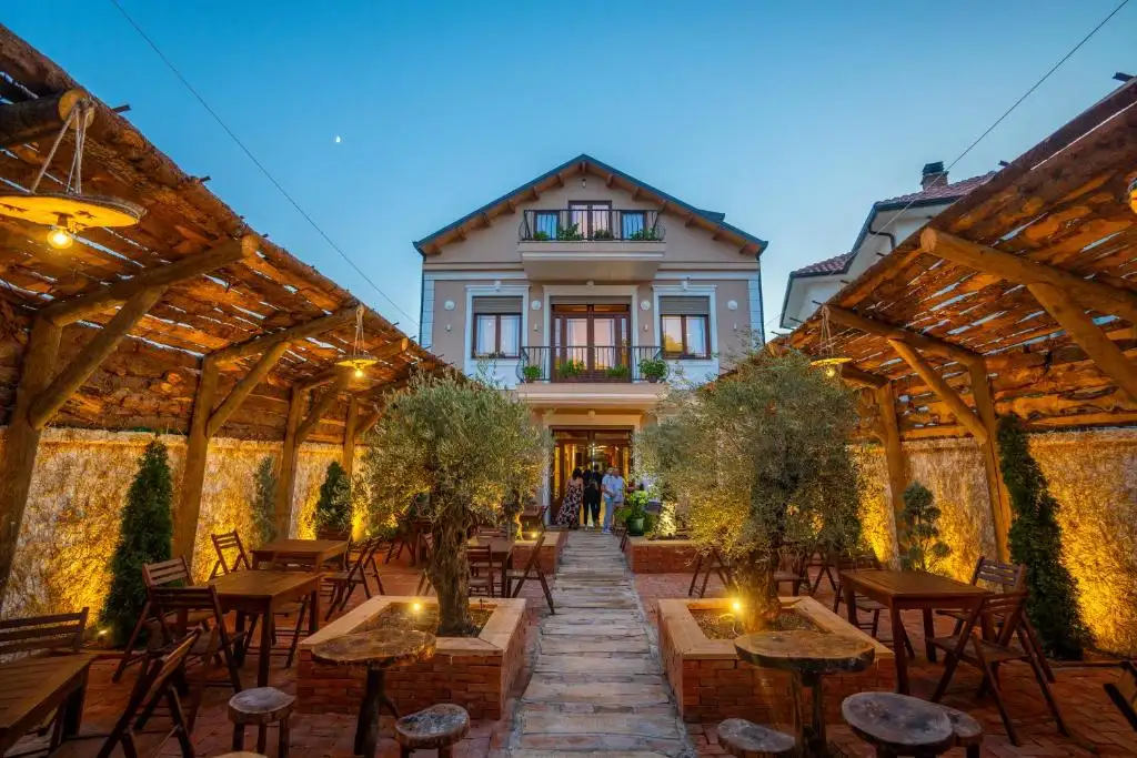 Lodi Hotel