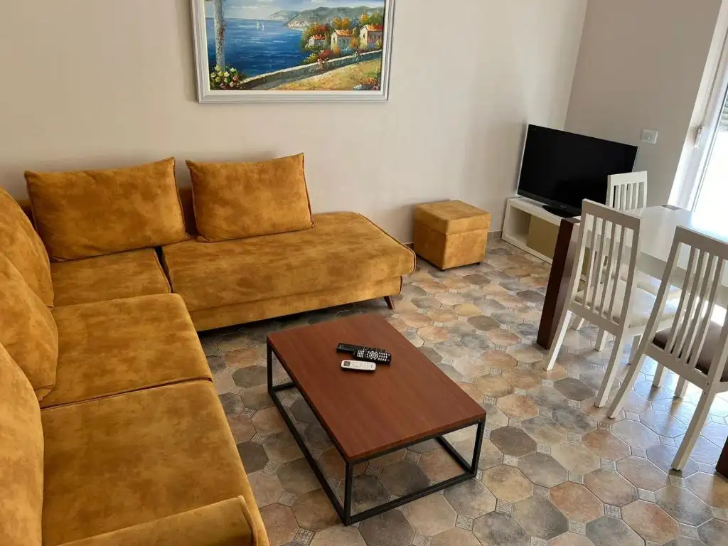 Shengjin Apartaments