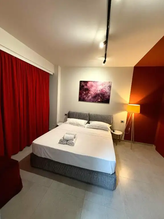 STAY-FIVE rooms & apartments