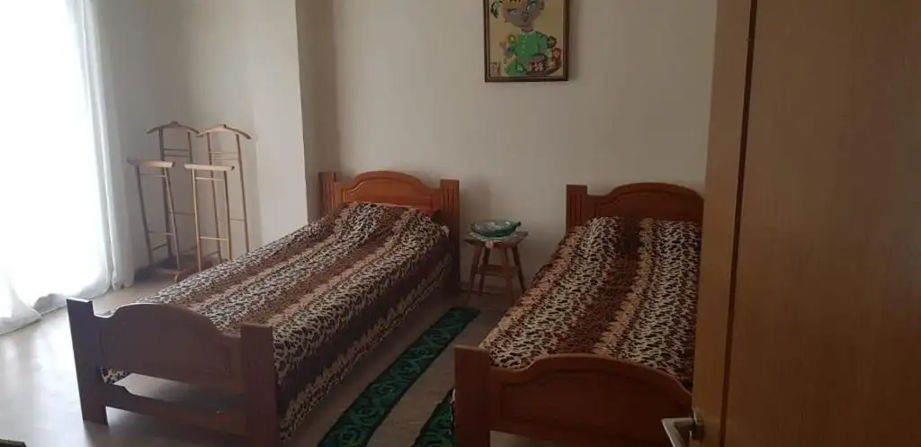 Hill View 7 Apartments 