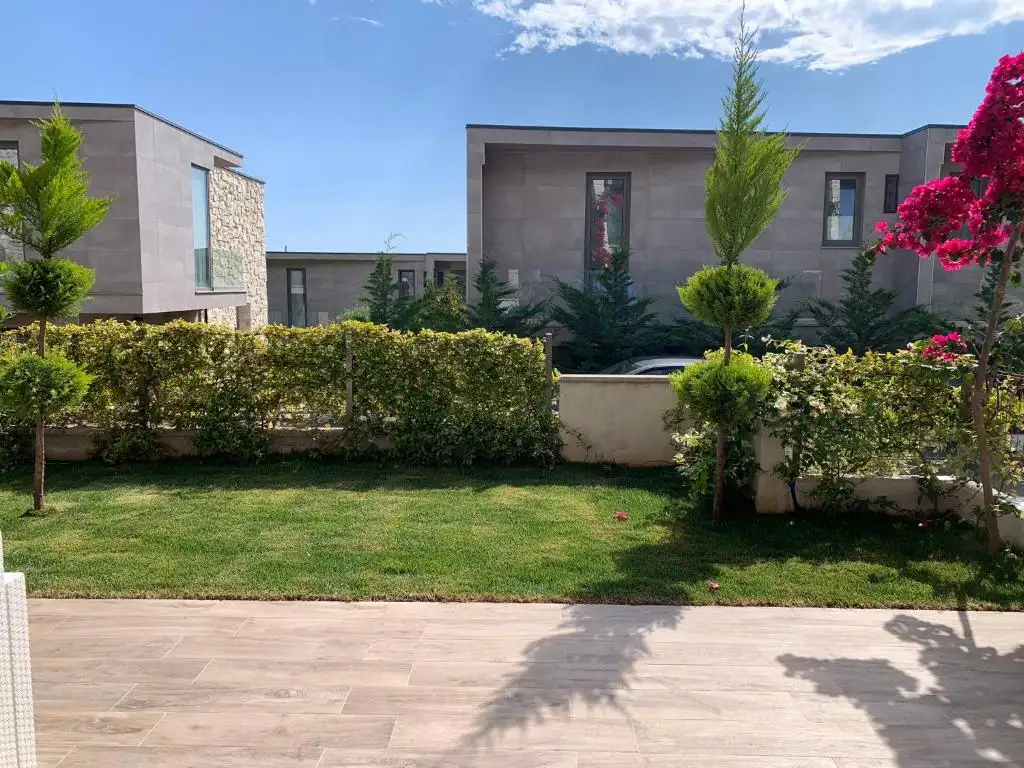 OLEA Family Suite with Garden