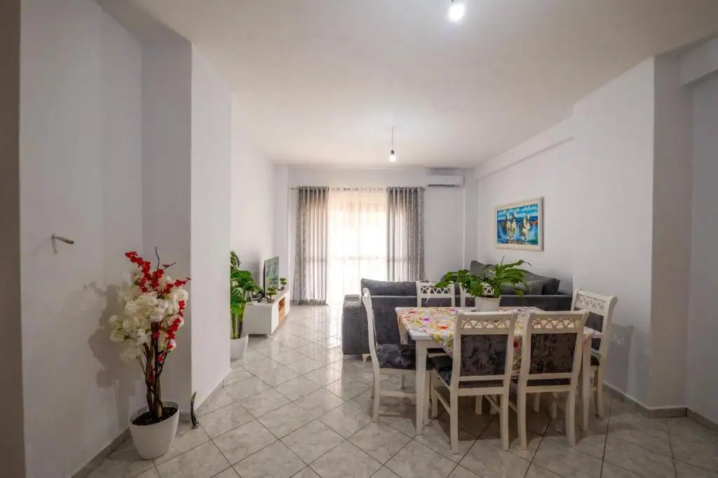 Apartment Eleni