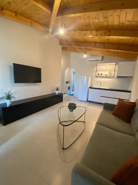 Crown Deluxe Property