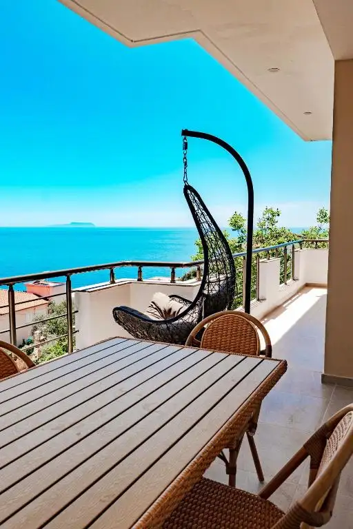 Kristianna Apartments