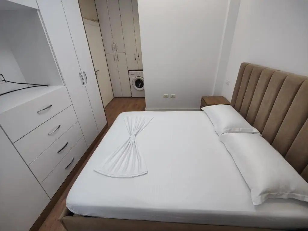 Flora Home 1