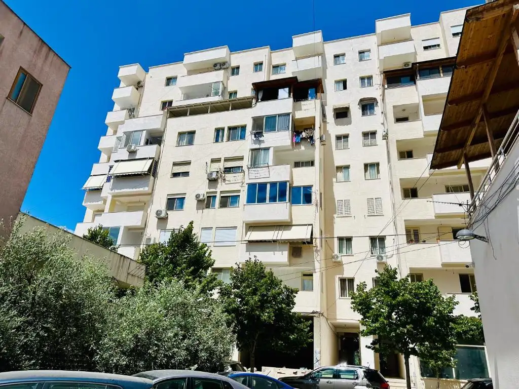 Kodra Apartments