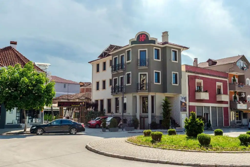 Hotel Pazari & Apartments
