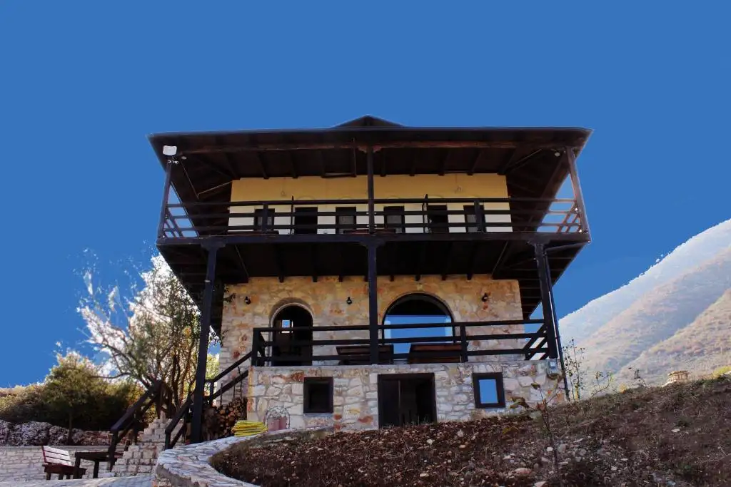 Quiet Villa Near Berat - Scenic Balcony & Garden