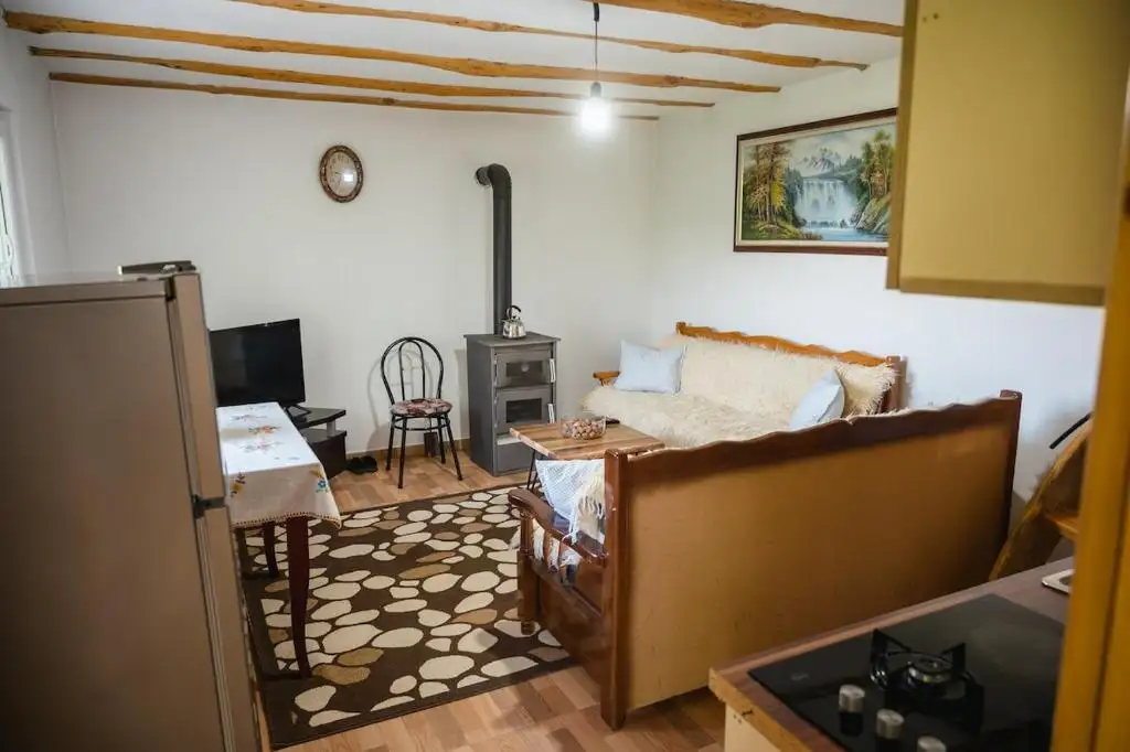 Dikellari Guest House