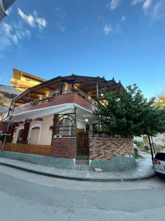 The Parkside Villa Apartment 2